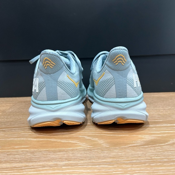 HOKA One One Clifton 9 men’s size 9.5 - Picture 4 of 9